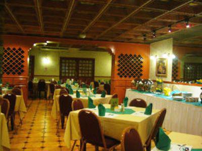 Roma Plaza Hotel 4*